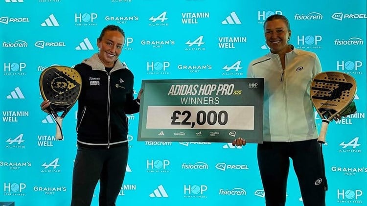 British padel stars Aimee Gibson and Catherine Rose with the  LTA Padel British Tour winners cheque