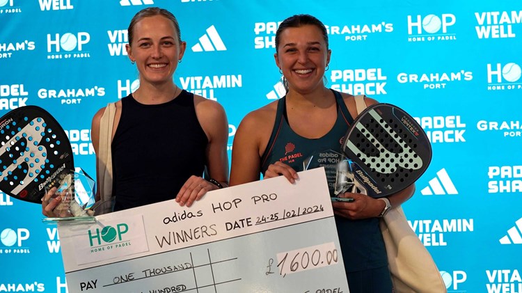 Victoria Nicholas and Catherine Rose with the British Tour Harrogate title in 2024