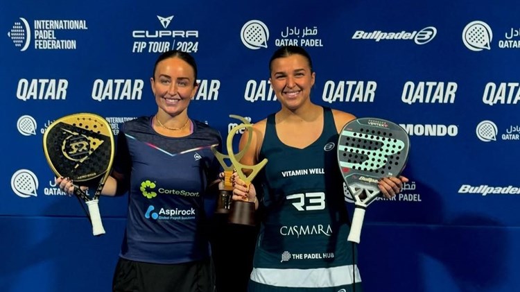 Aimee Gibson and Catherine Rose holding the FIP Rise Doha title in 2024