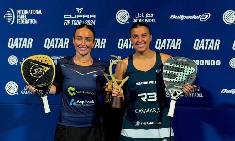 Aimee Gibson and Catherine Rose holding the FIP Rise Doha title in 2024