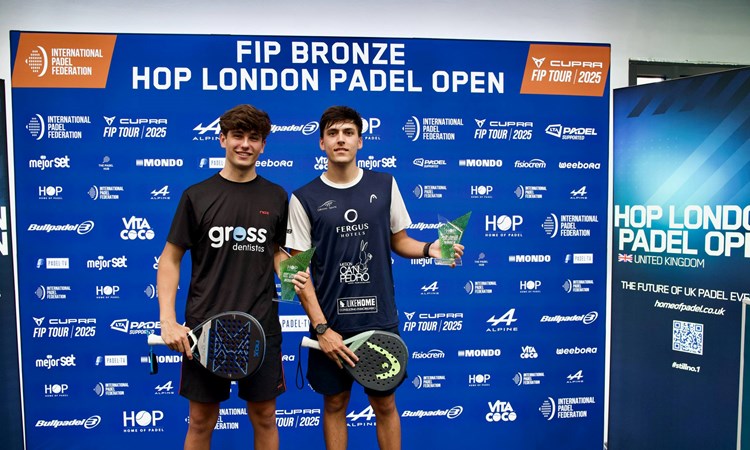 Men's champions Jaume Romera Barcelo and Marcos Gonzalez Blanco at the FIP Bronze HOP Padel Open