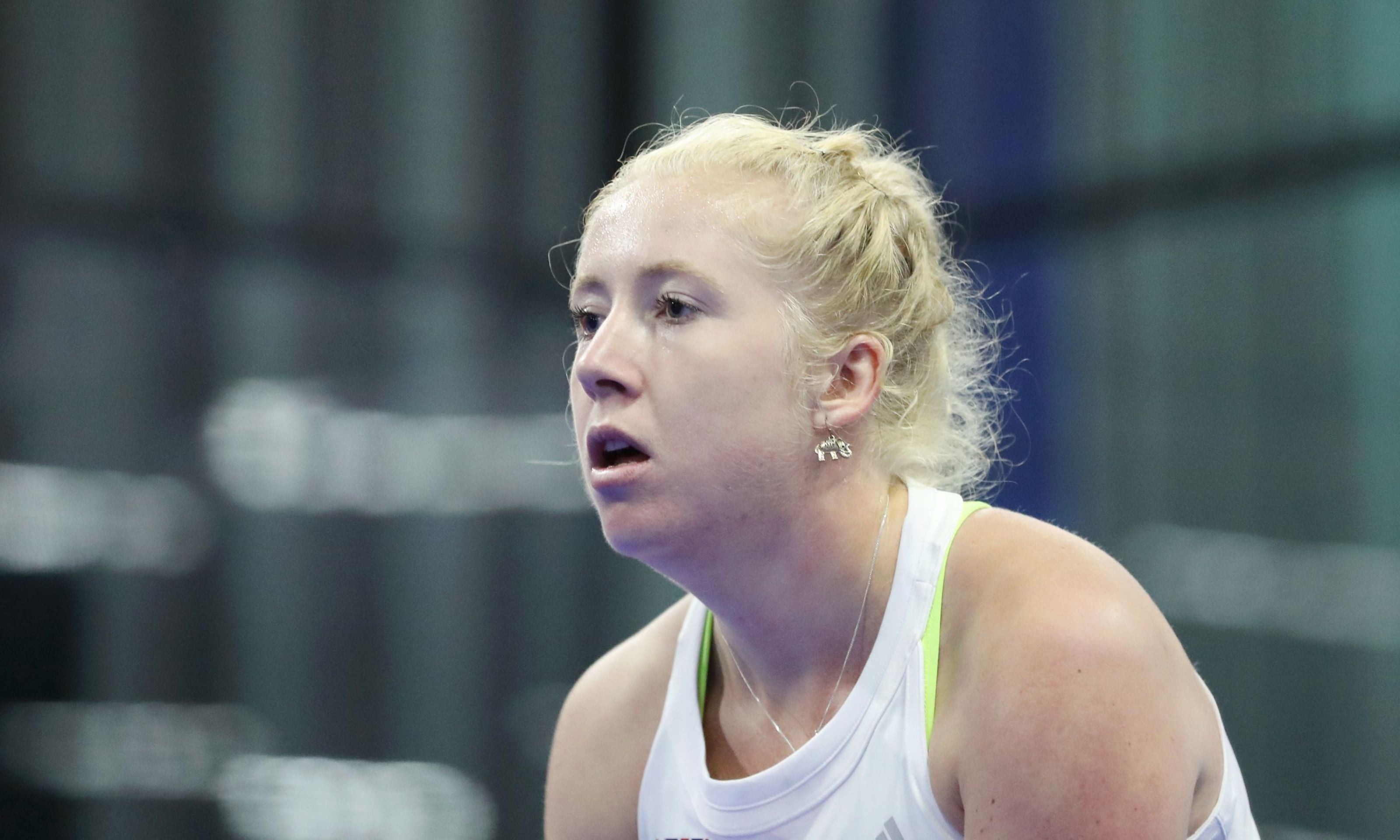 Close up of Lisa Phillips on court