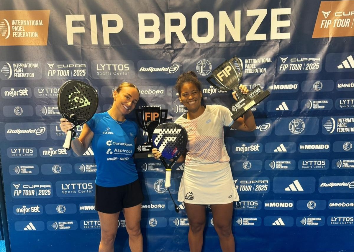 Aimee Gibson wins back-to-back FIP titles