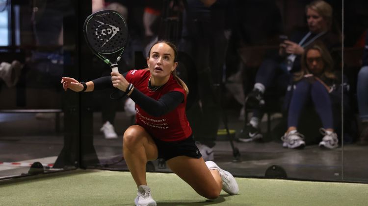 British No.1 Aimee Gibson inspiring the next generation of women and girls in padel